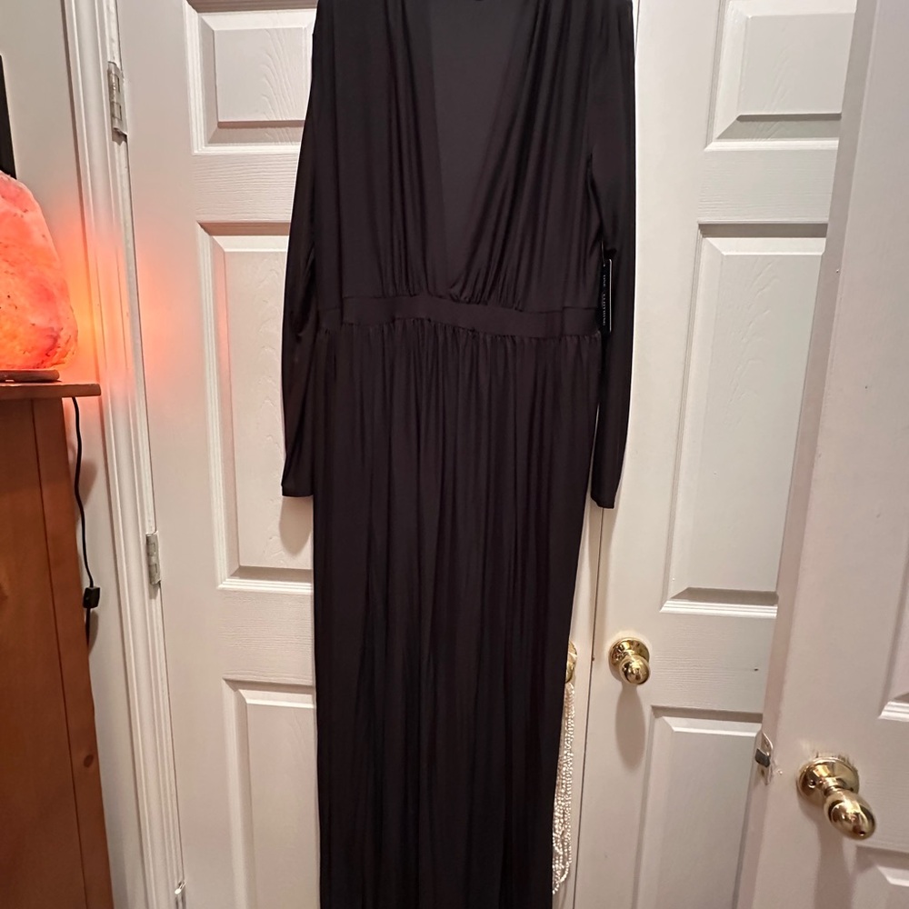 Elegant Black Maxi Dress